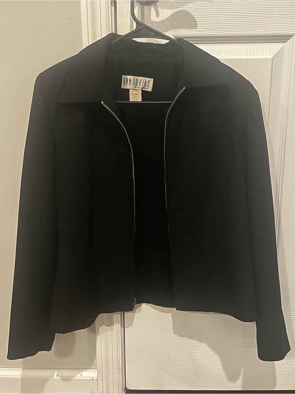 Ann Tobias Vintage Black Zip-Front Women's Blazer